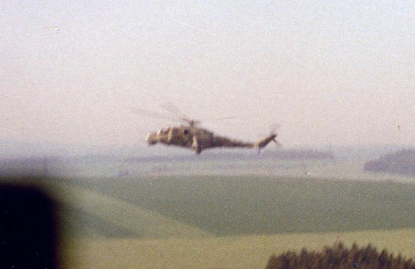 Ein altes Foto eines Kampfhubschraubers